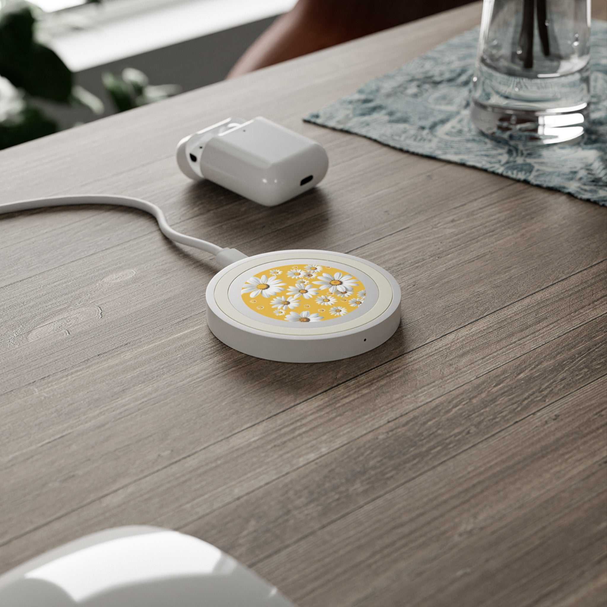 Yellow Daisy Design Wireless Charging Pad