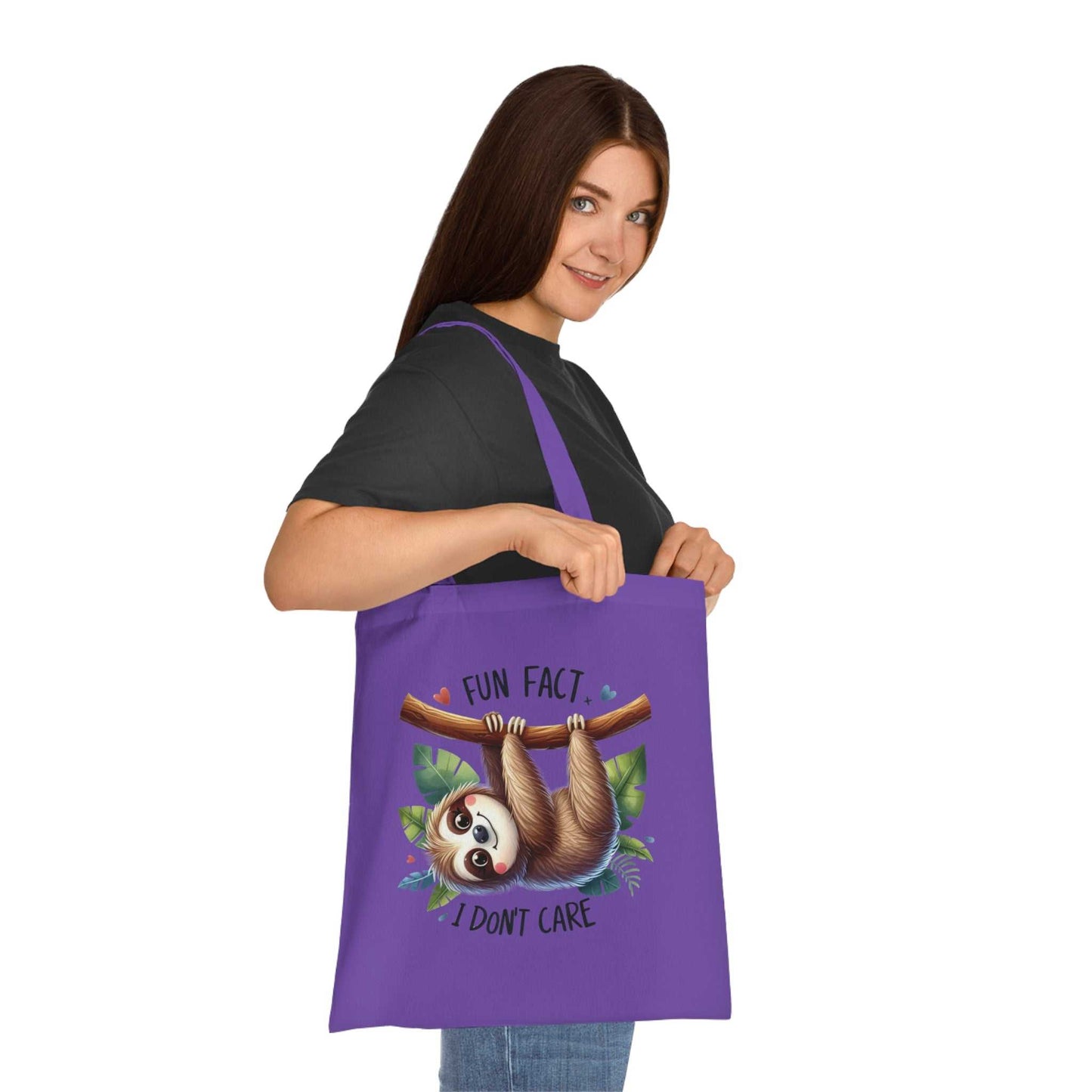 Cotton tote bag with cute sloth design, perfect for sloth lovers, 100% cotton, vibrant colors, 42cm x 38cm.