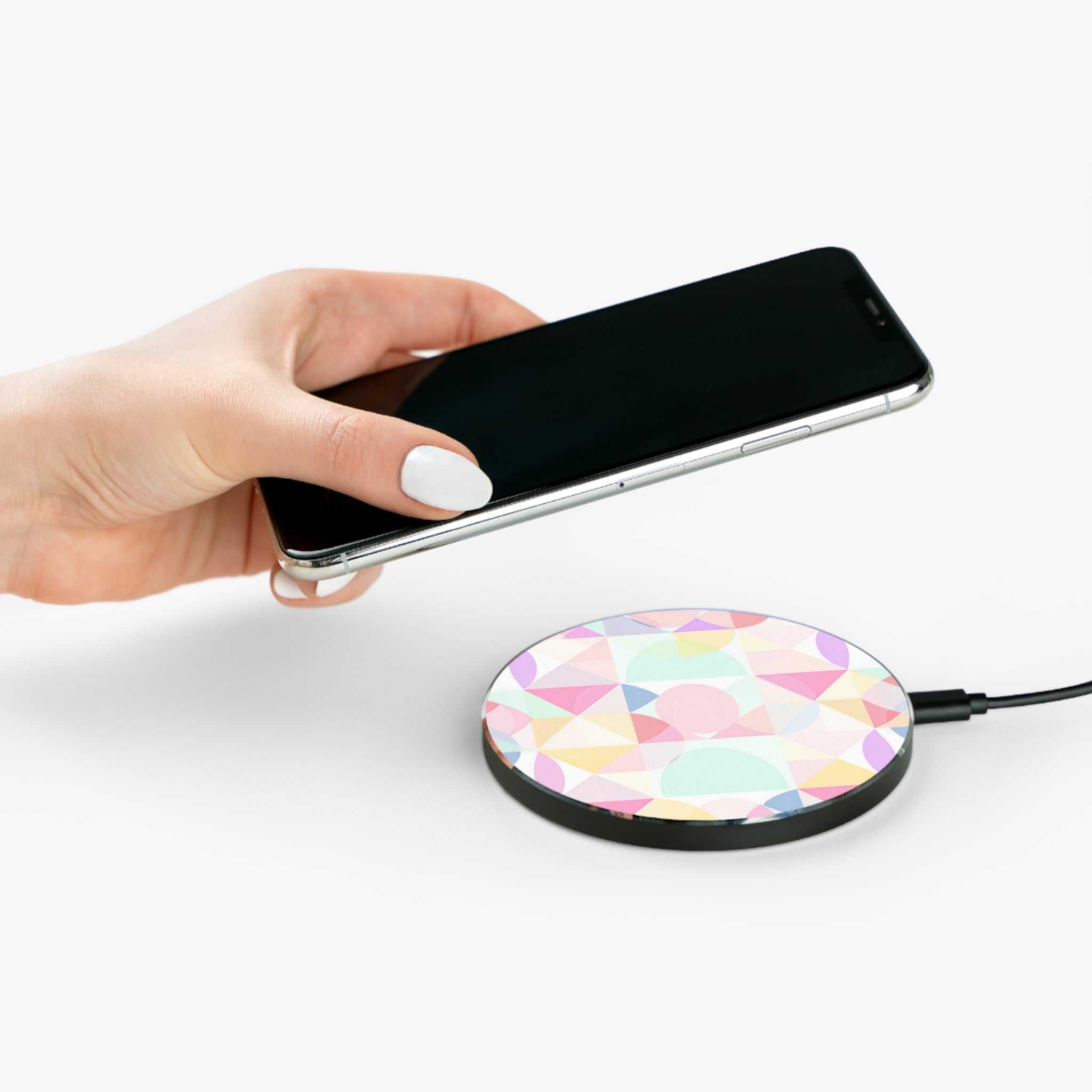 Pastel Geometric Design Wireless Charger