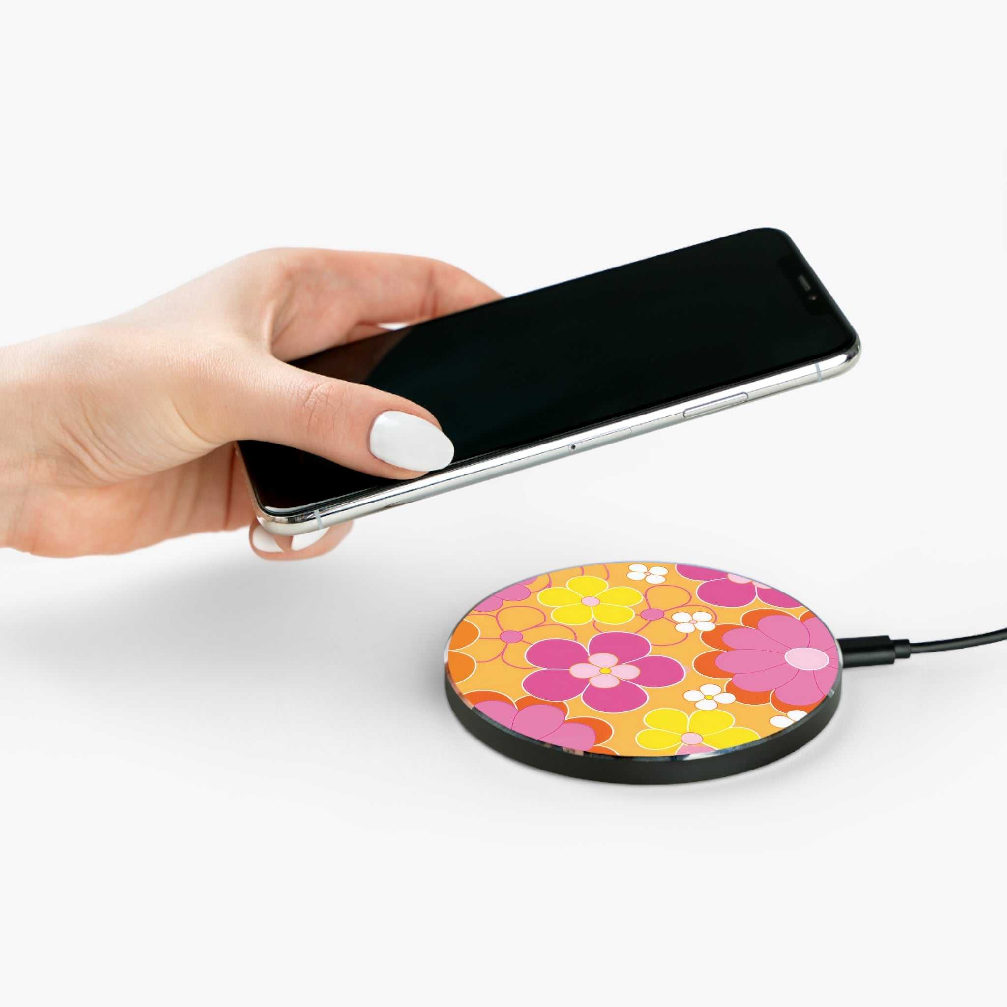 Retro Floral Design Wireless Charger