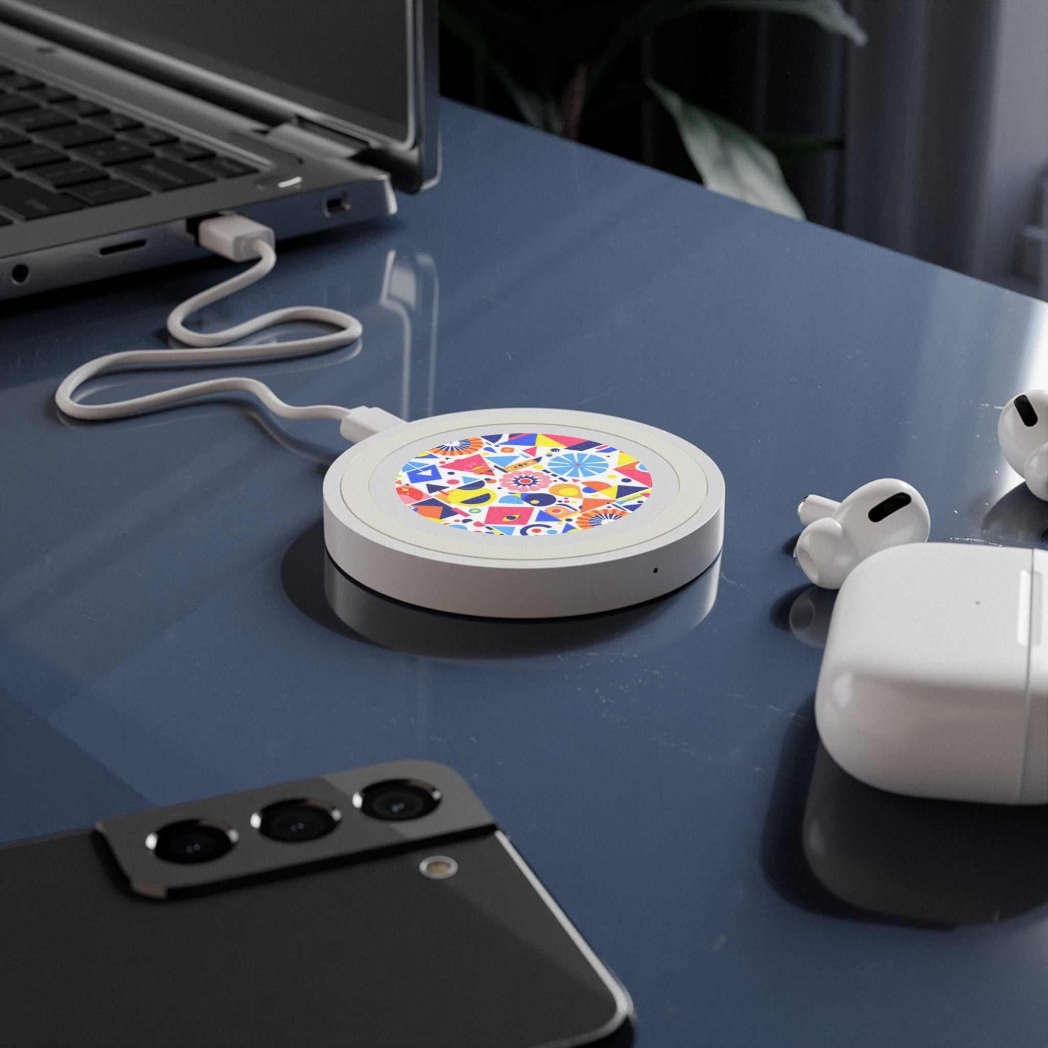 Bright Geometric Design Wireless Charging Pad