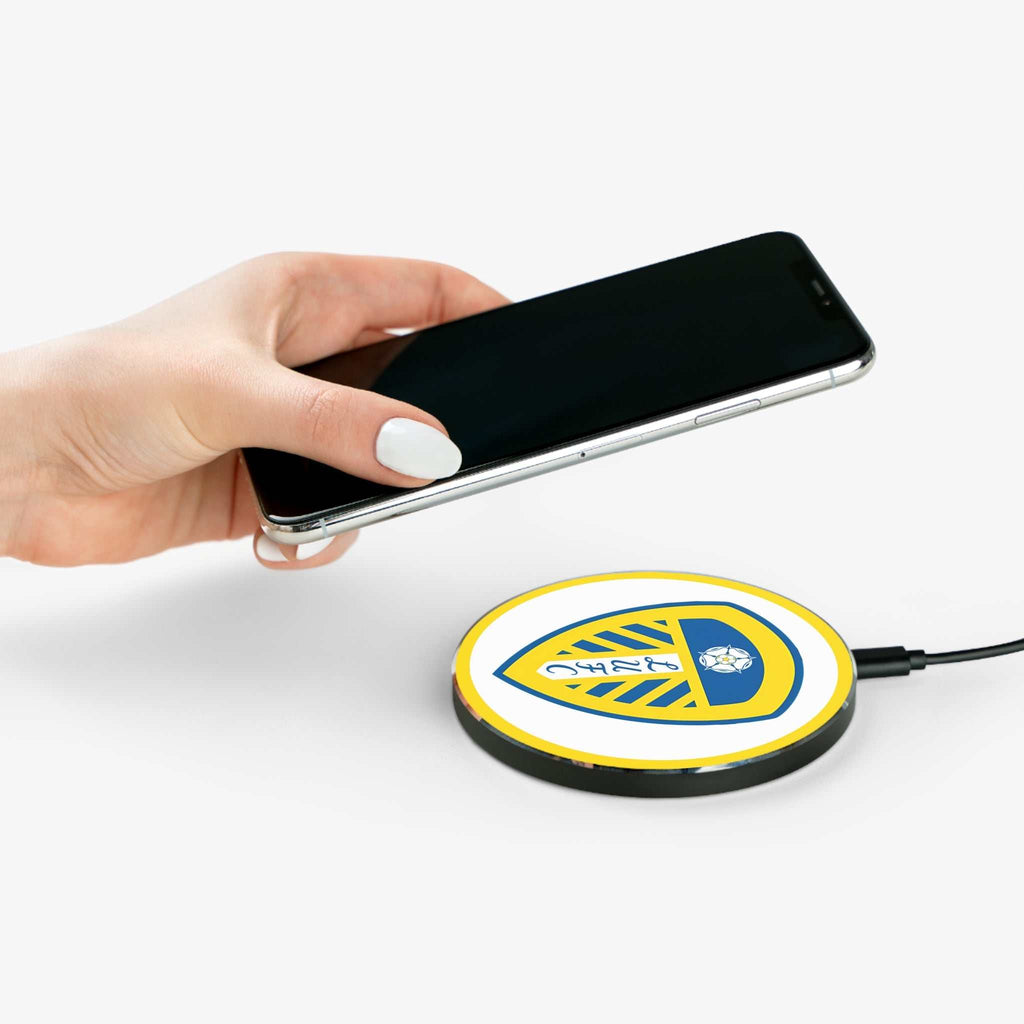 Leeds Utd Fc Wireless Charger with 10W fast charging and club crest design