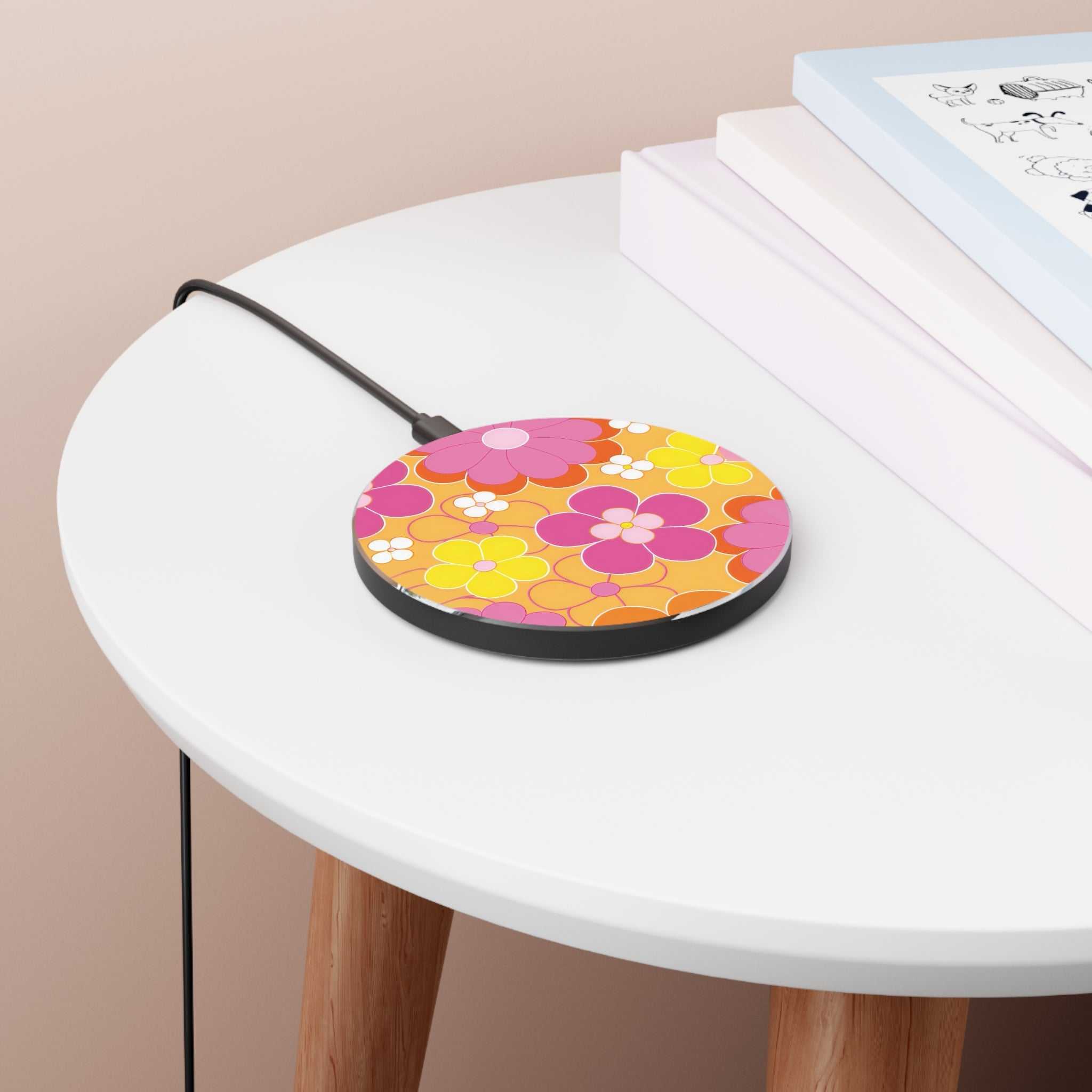 Retro Floral Design Wireless Charger